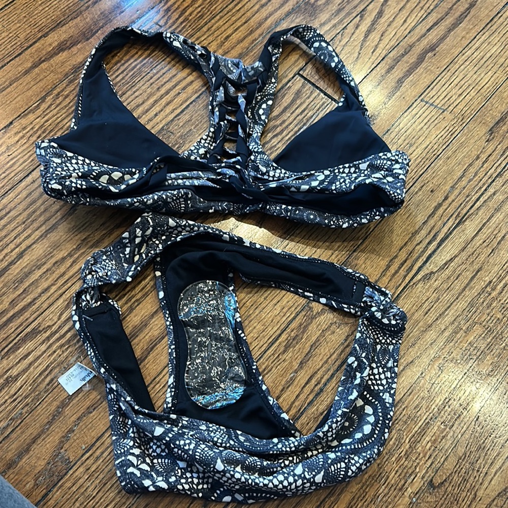 Lace patterned bikini - Picture 6 of 6